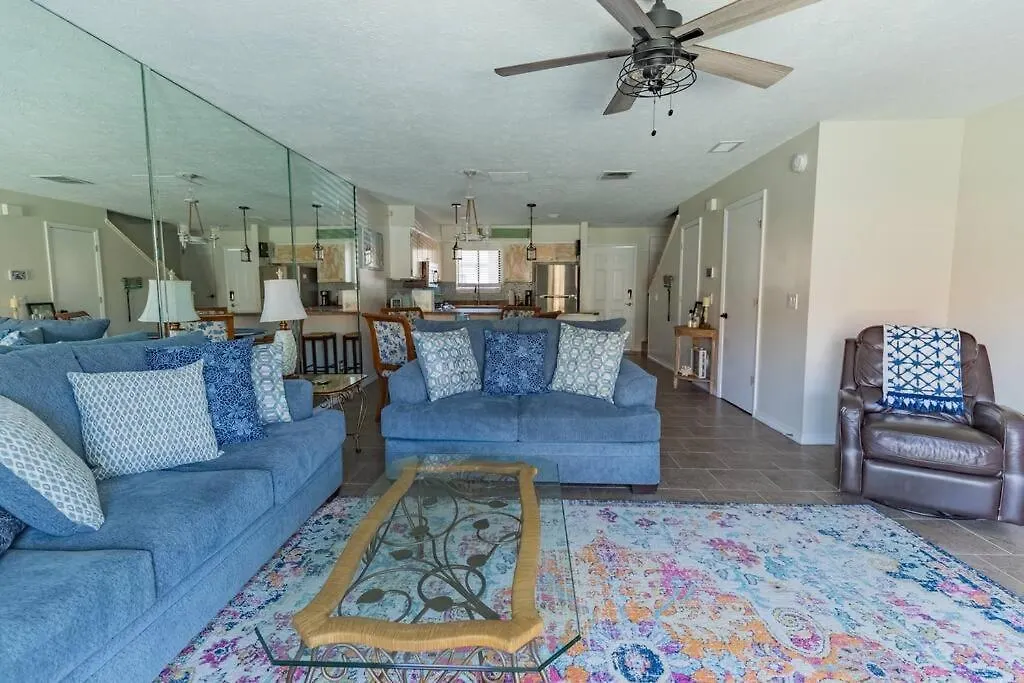 Spacious Family Hideaway On The Emerald Coast! location